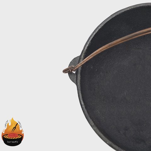 ست قازن چدنی سفری سایز ۲۴ و سه پایه طرح استیل