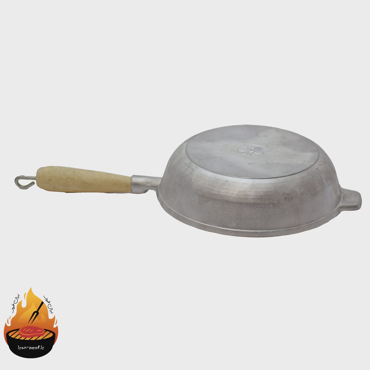 تابه چدن روسی دسته چوبی مدل توس